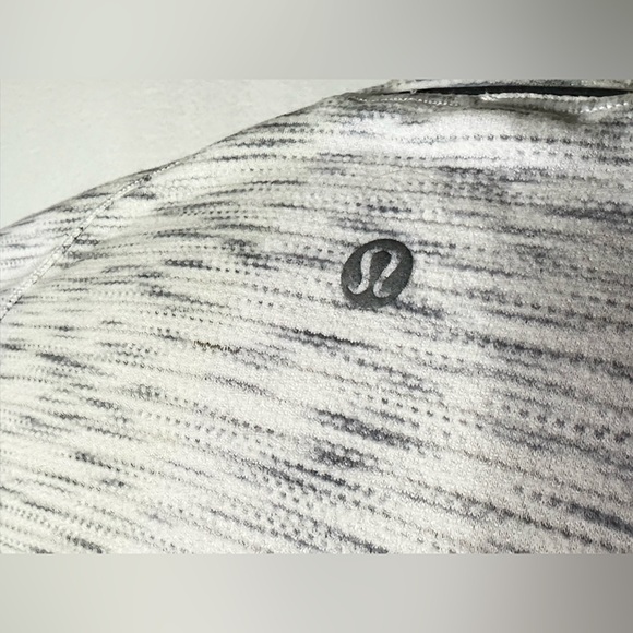 Heather white/gray loose fitting Lululemon top No Tag, Can Fit Someone M/L - Picture 5 of 5